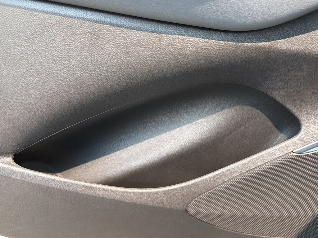 Used 2020 Gray Buick Essence image 28