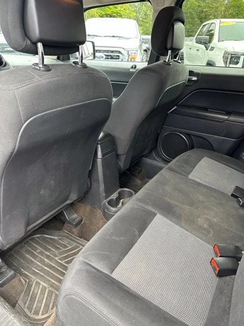 Used 2015 Granite Crystal Clearcoat Metallic Jeep Sport image 12