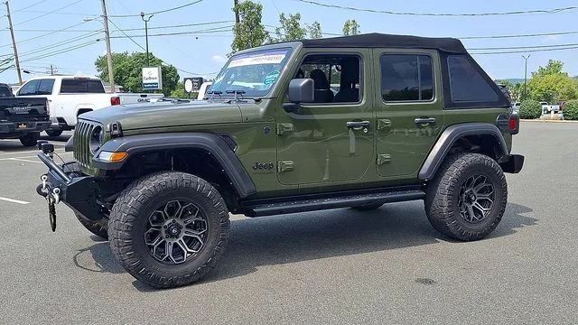 Used 2021 Green Jeep Sport Altitude 4x4 image 43