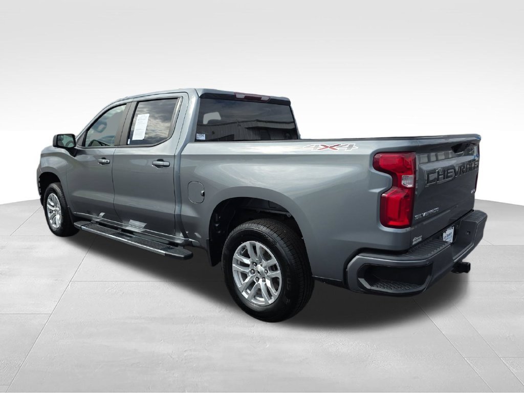 Used 2020 Gray Chevrolet RST image 3