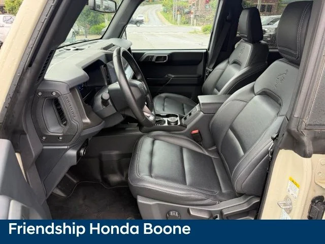 Used 2025 Beige Ford Badlands image 15