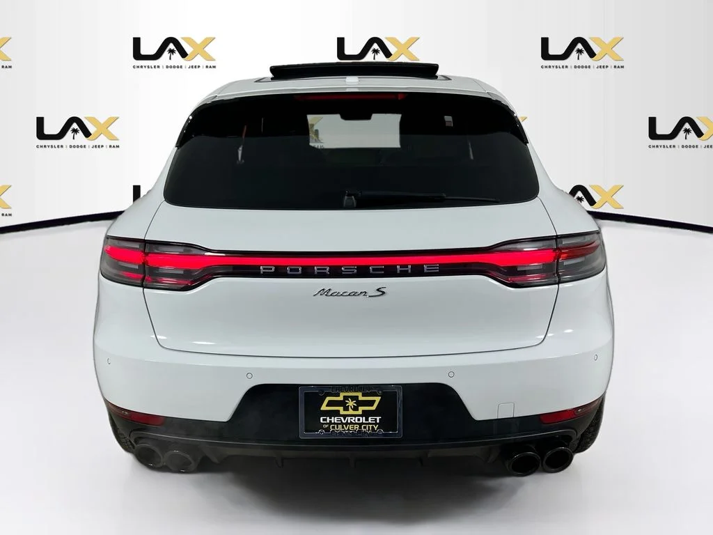 Used 2020  Porsche S image 6