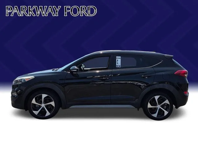 Used 2018 Black Hyundai Sport image 2