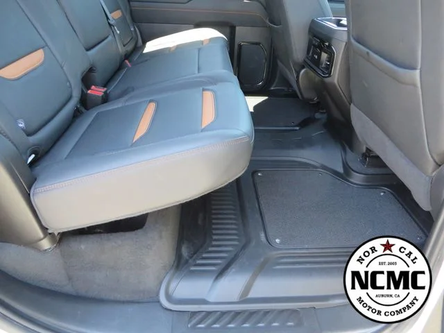 Used 2025 White GMC AT4 image 60