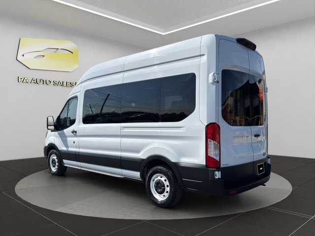 Used 2023 White Ford XL image 5