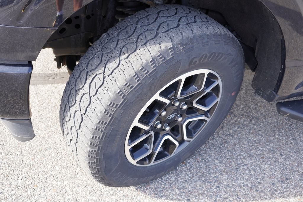 Used 2023 Black Ford XLT image 13