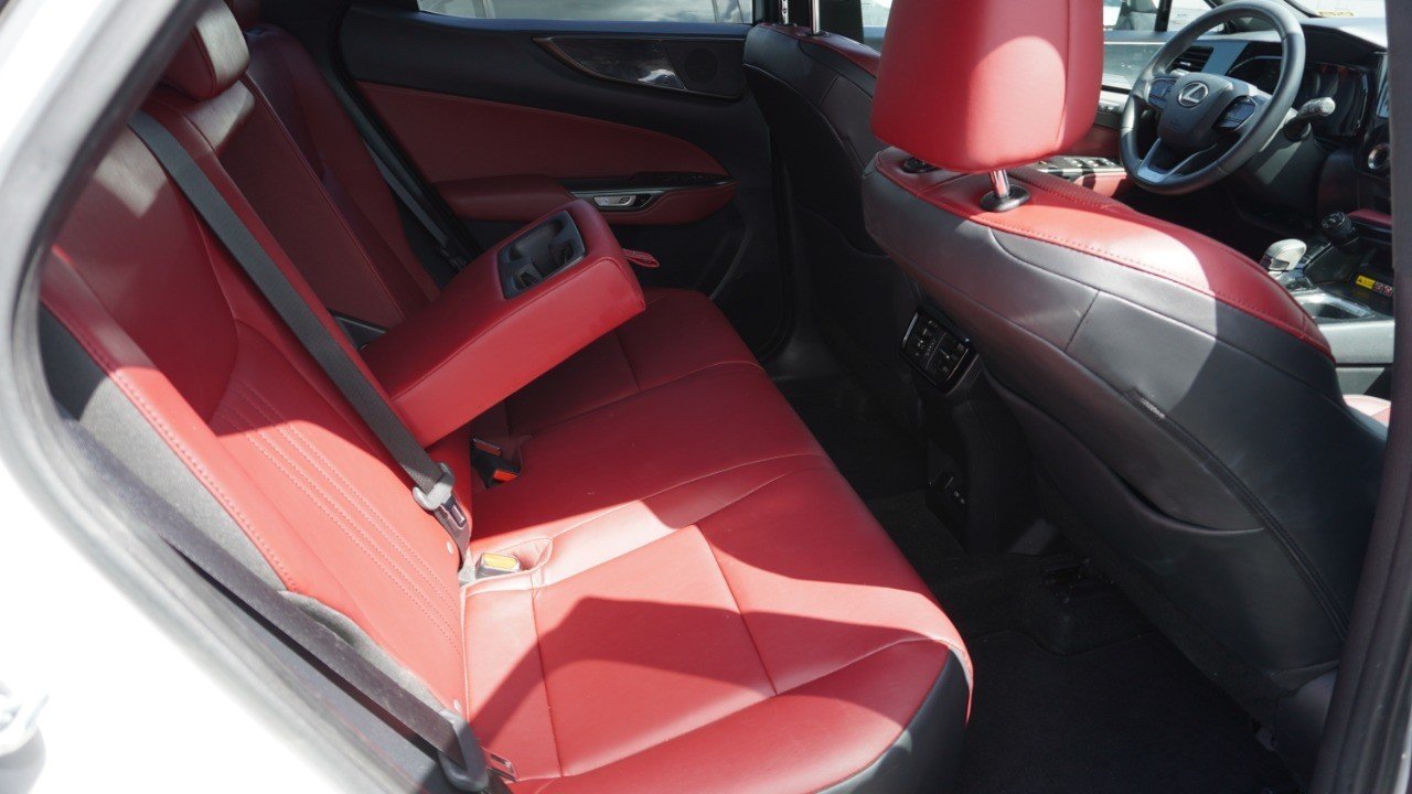 Used 2022 White Lexus NX 350 Premium image 11