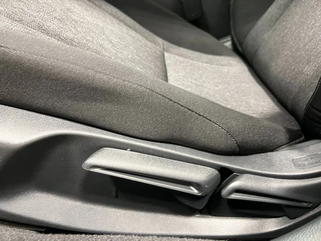 2025 Honda Accord LX - Photo 13