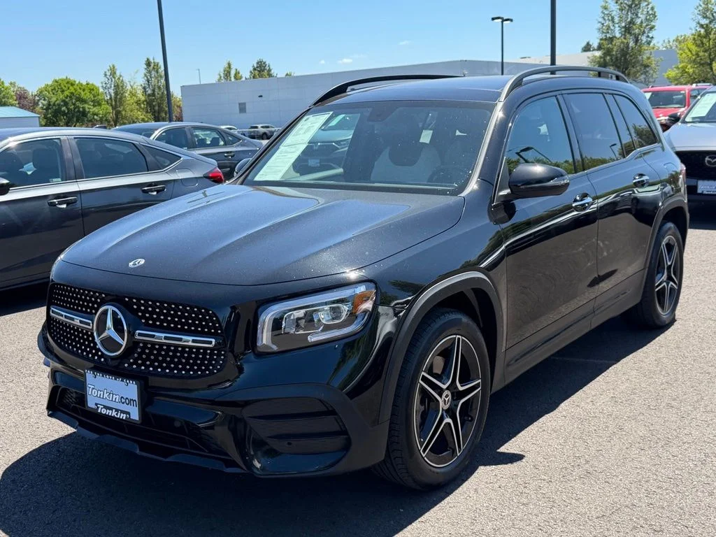 Used 2023 Night Black Mercedes-Benz GLB 250 image 4