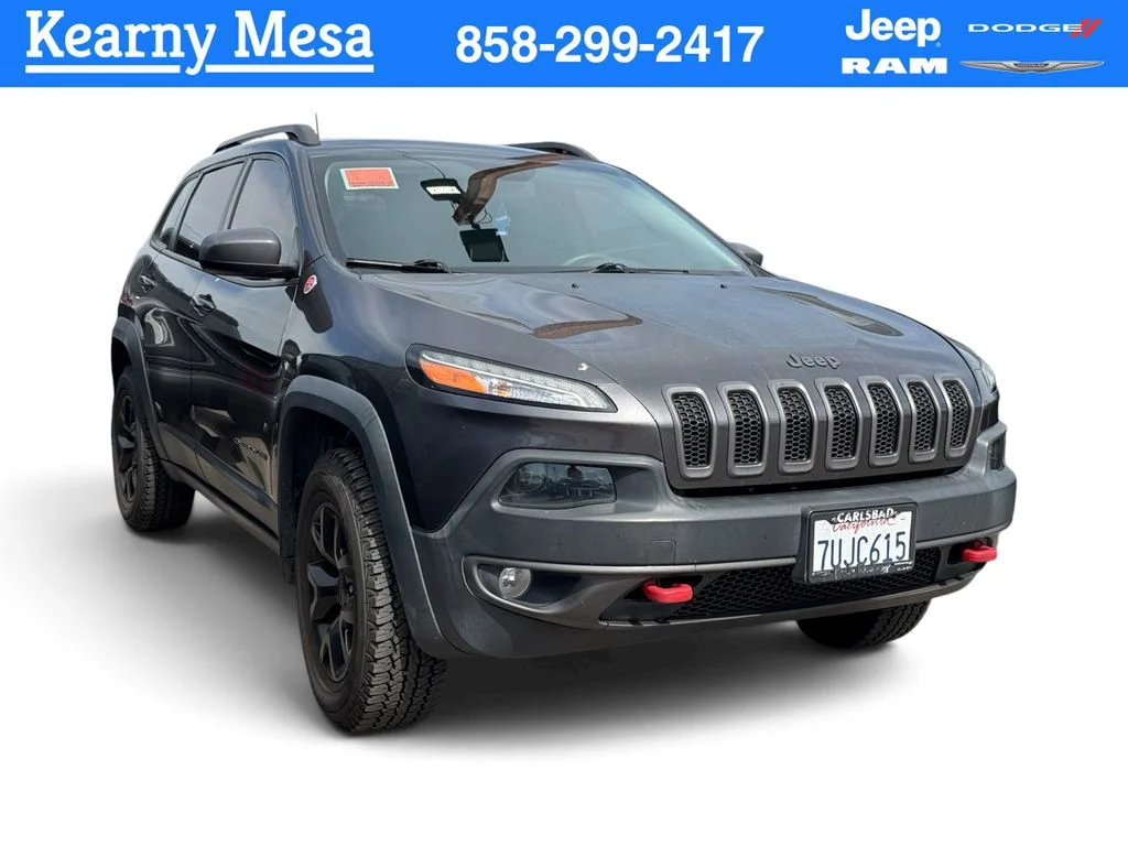 Used 2016 Gray Jeep Trailhawk image 1