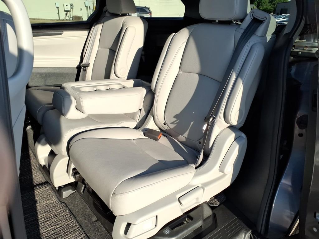 2024 Honda Odyssey Touring - Photo 33