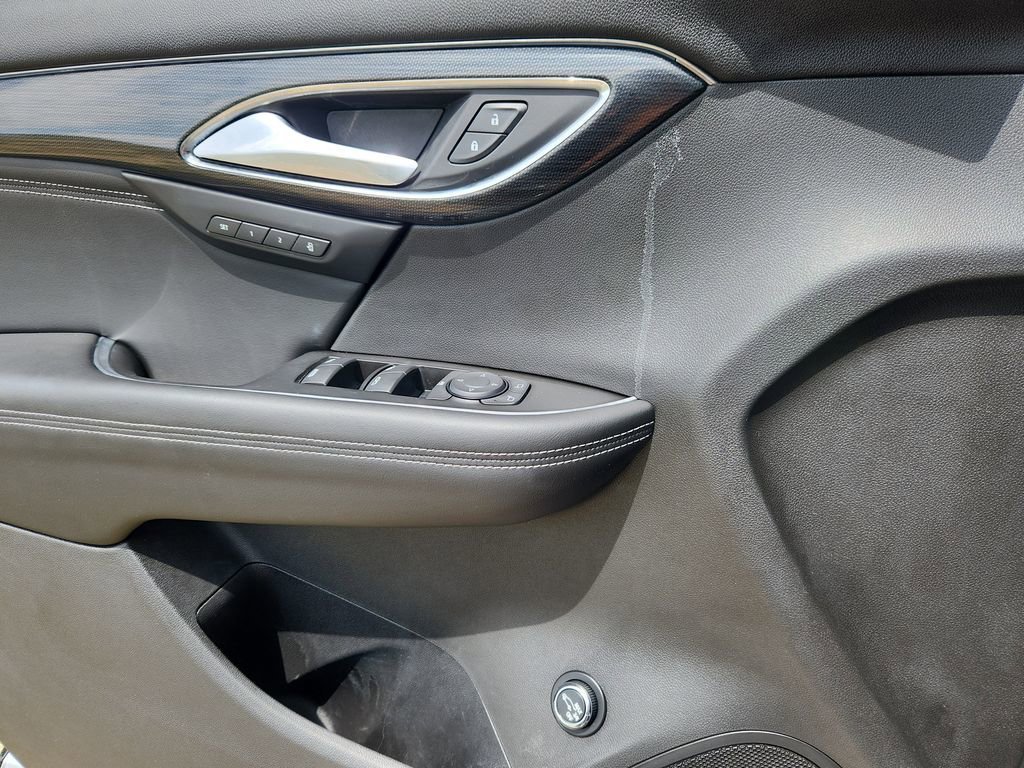 Used 2023 Moonstone Gray Metallic Buick Essence image 7
