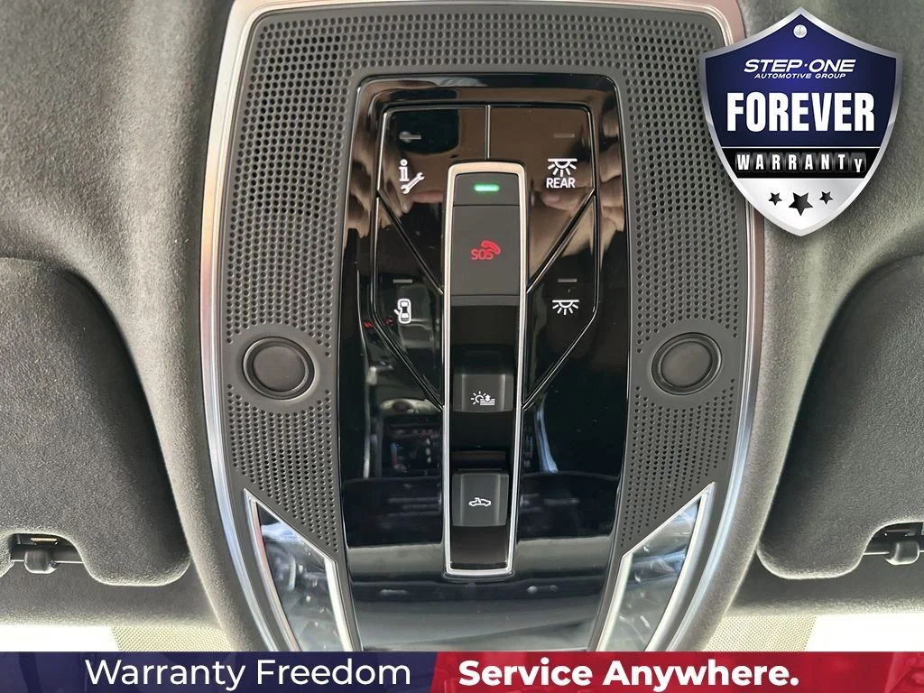 Used 2024  Audi 4.0T image 25