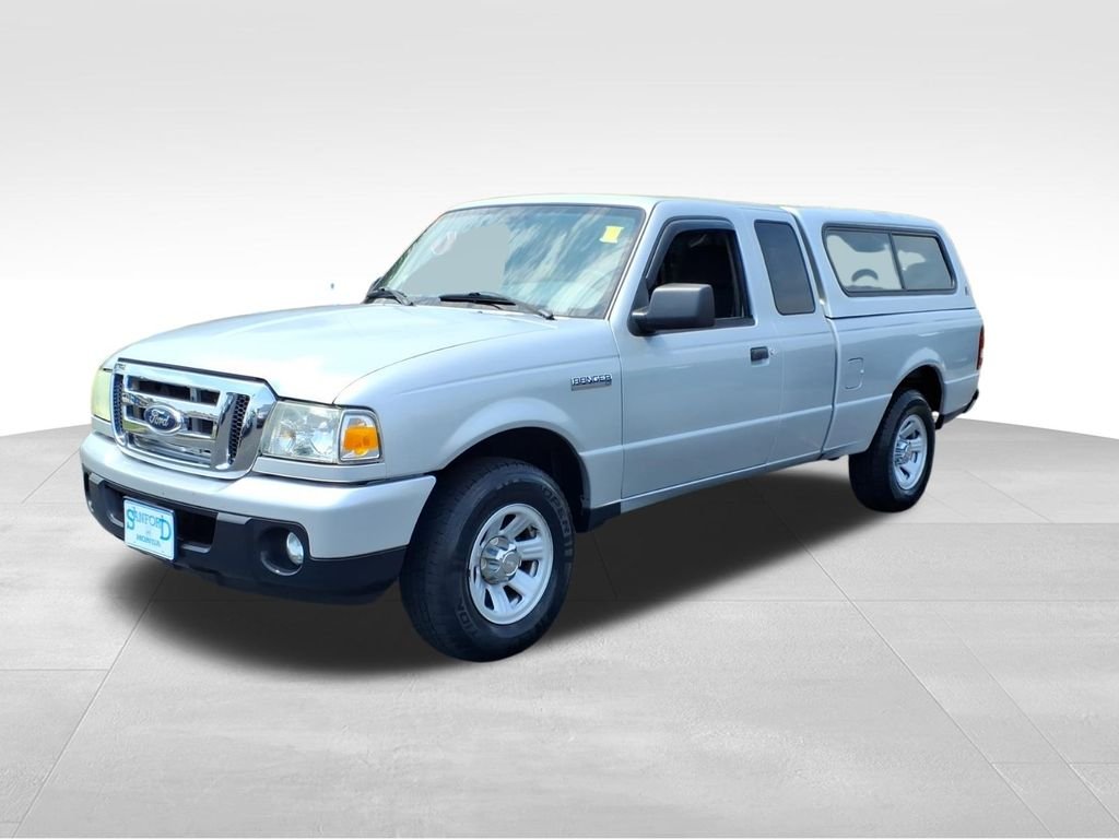 Used 2010 Silver Metallic Ford XL image 3