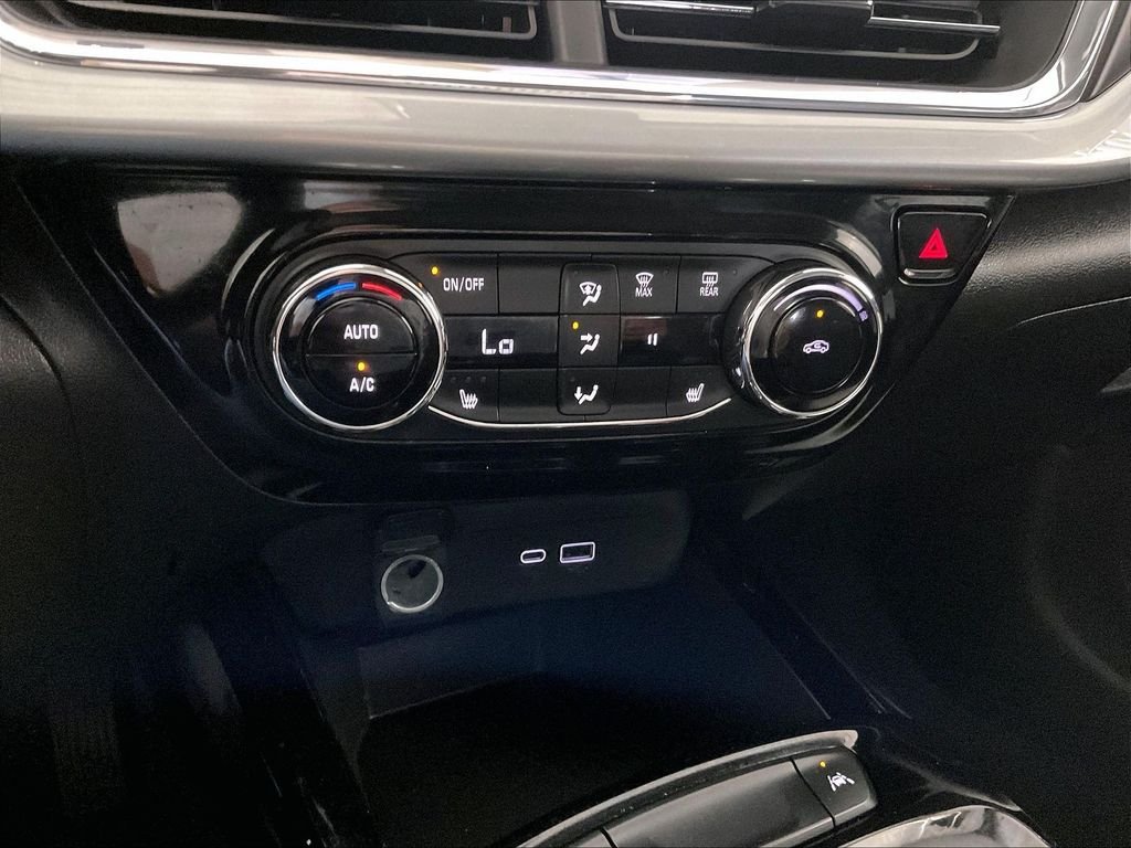 Used 2025 Gray Chevrolet LT image 25