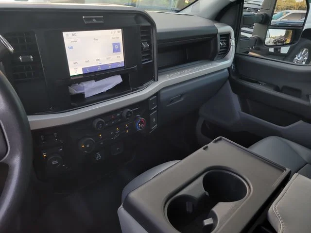 Used 2025 White Ford XL image 21