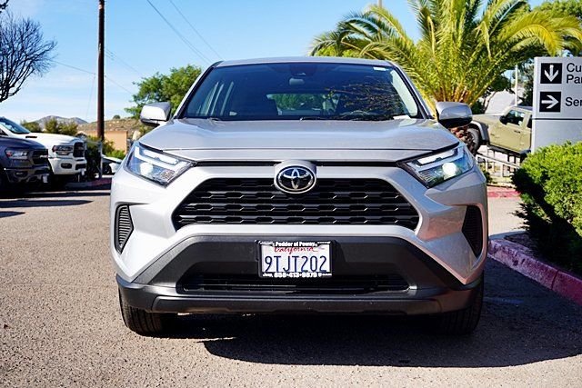 Used 2025 Silver Toyota LE image 4