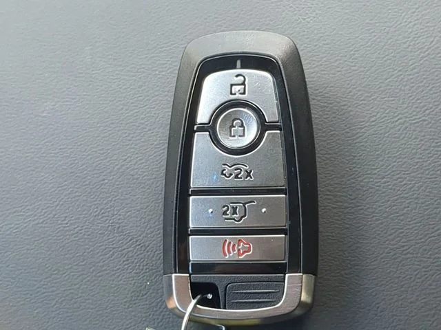New 2026 Velocity Blue Metallic Ford Select image 28