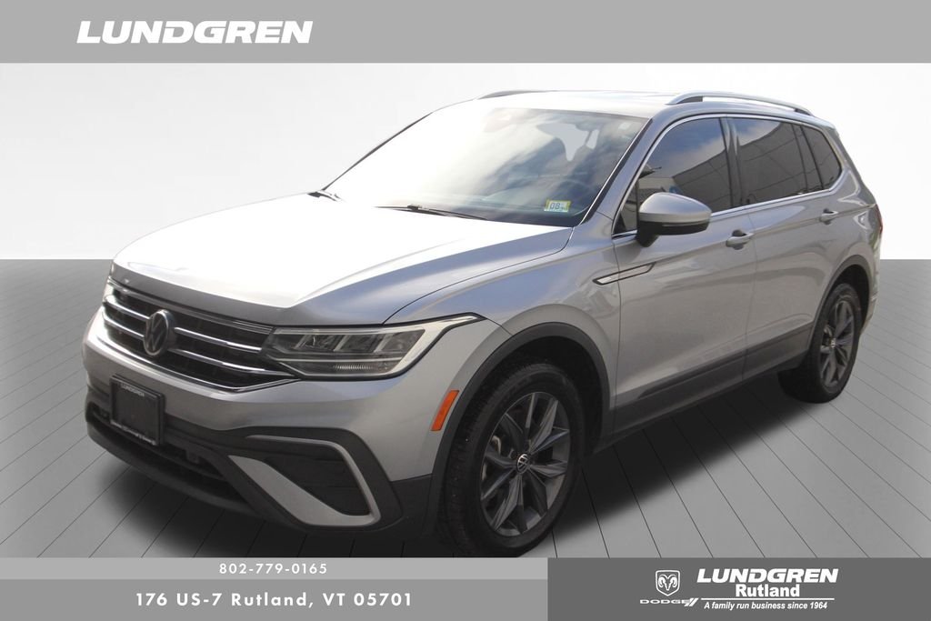 Used 2023 Gray Volkswagen 2.0T SE image 38