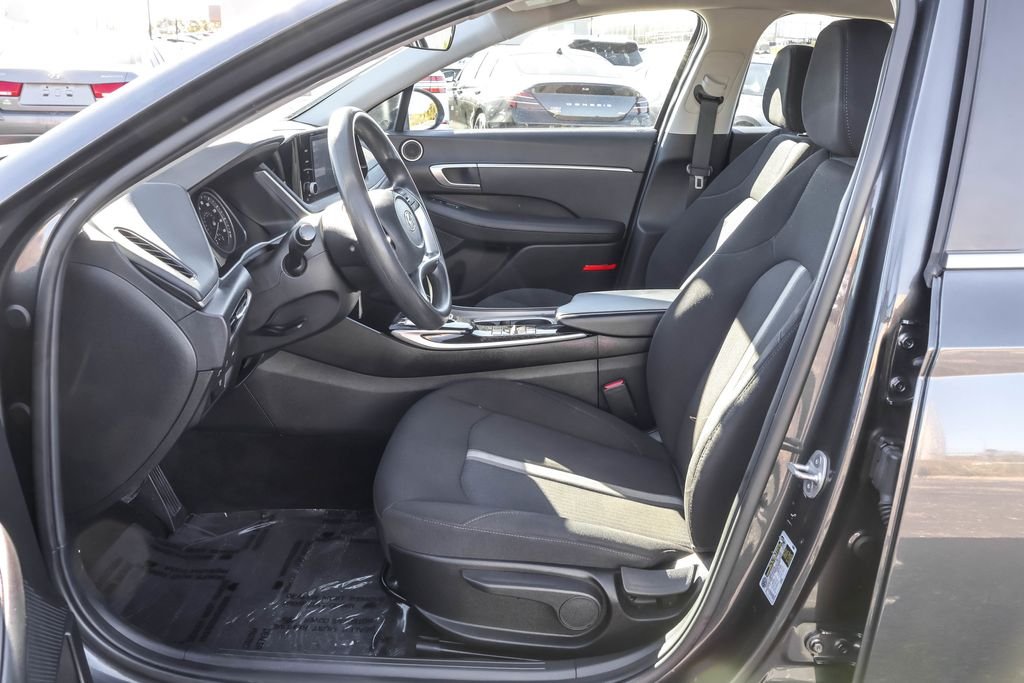 2023 Hyundai Sonata SE photo 4