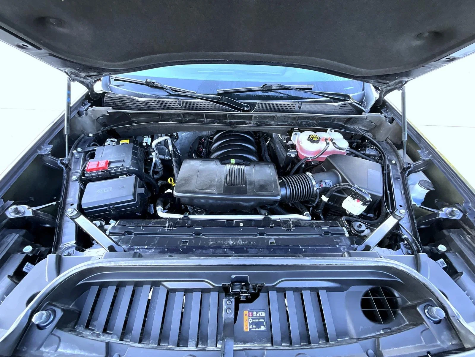 Used 2023 Silver GMC AT4 image 26