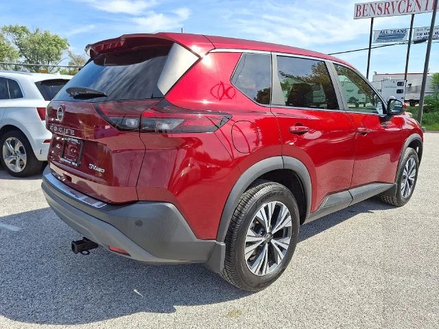 Used 2023 Red Nissan SV image 6