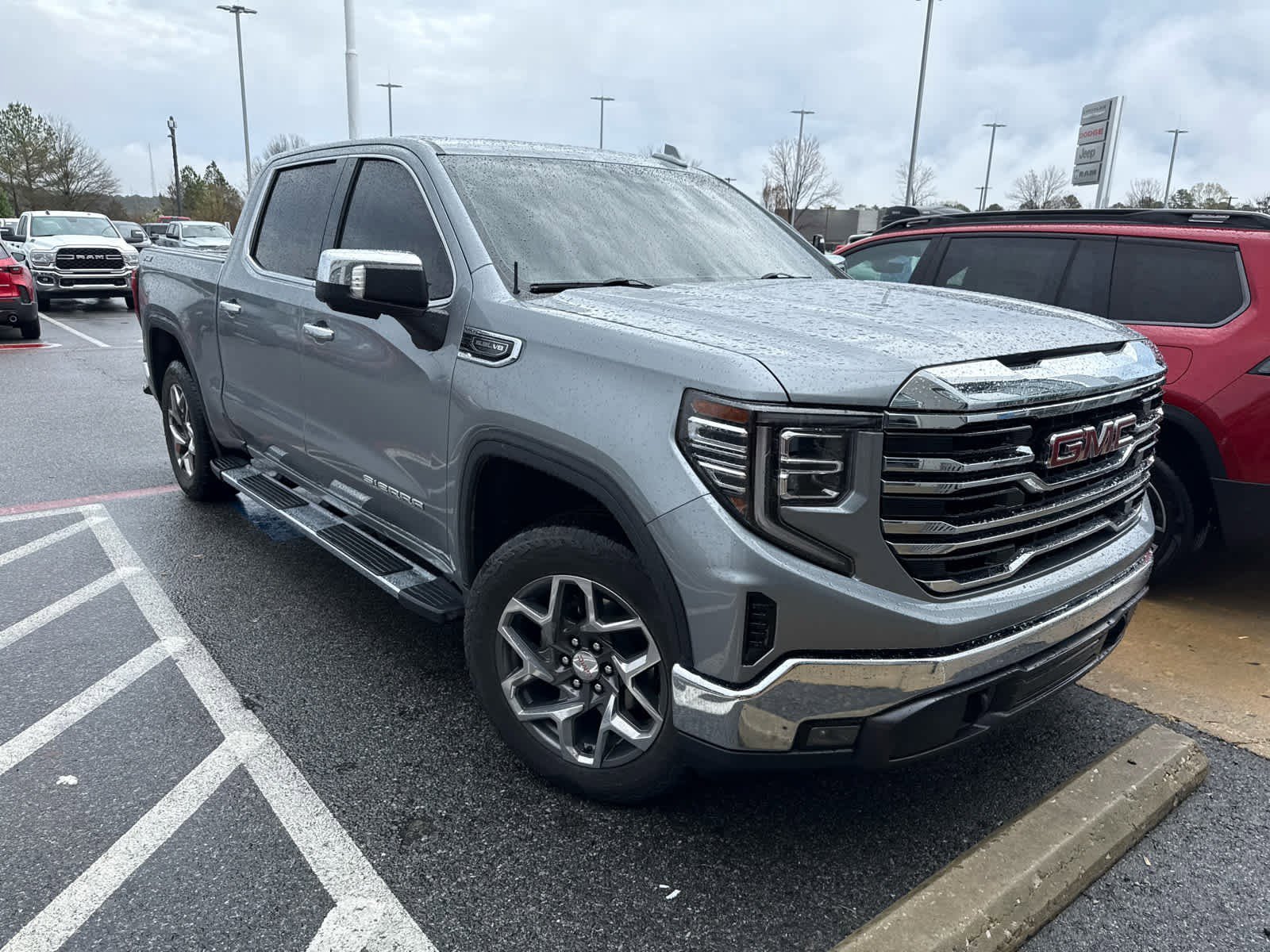 Used 2024 GMC Sierra 1500 SLT with VIN 3GTUUDED0RG297997 for sale in Little Rock