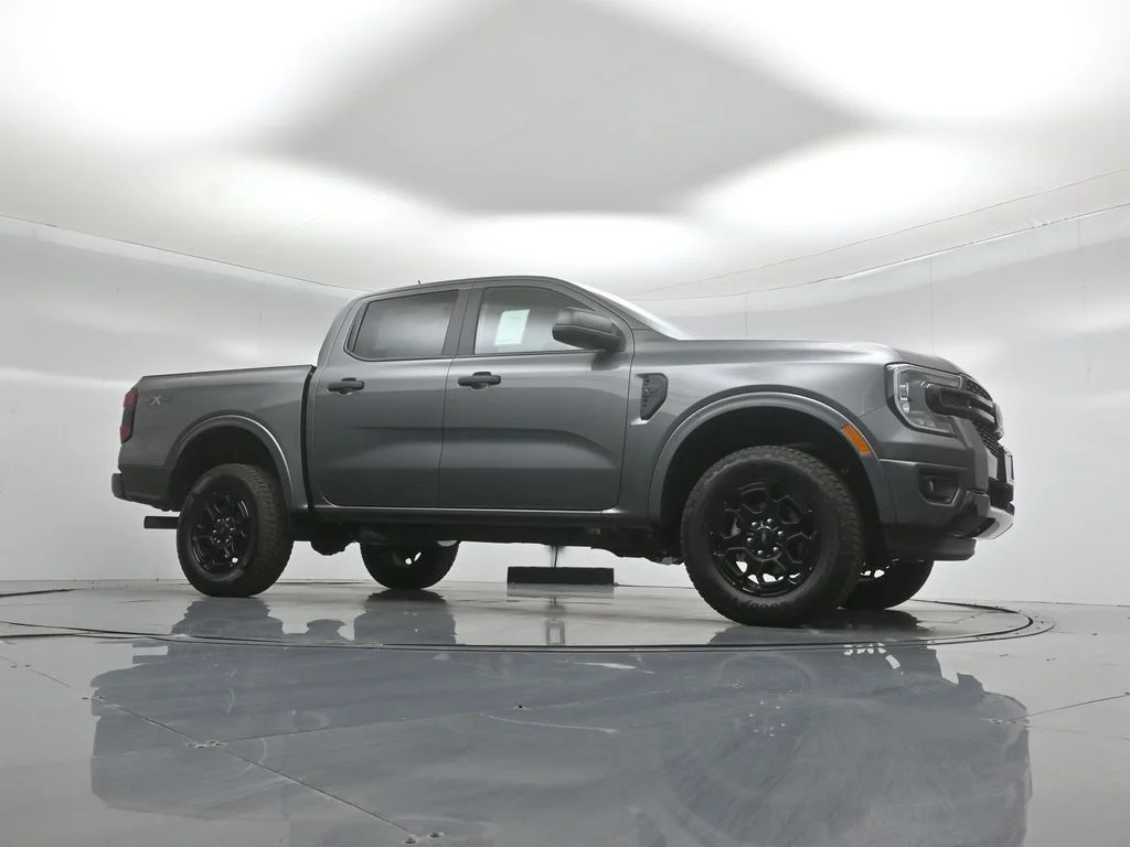 New 2026 Marsh Gray Ford XLT image 3