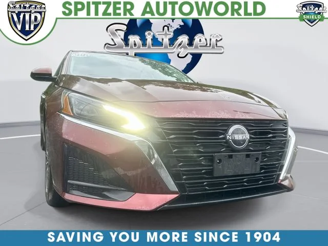Used 2023 Red Nissan 2.5 SV image 1