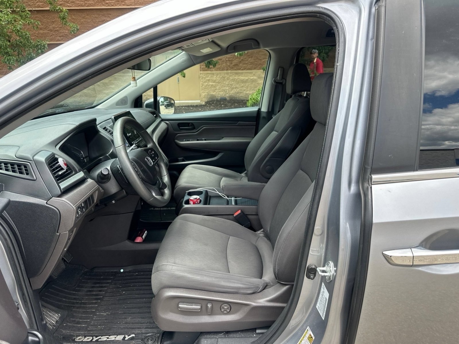 Used 2021 Lunar Silver Metallic Honda EX image 4