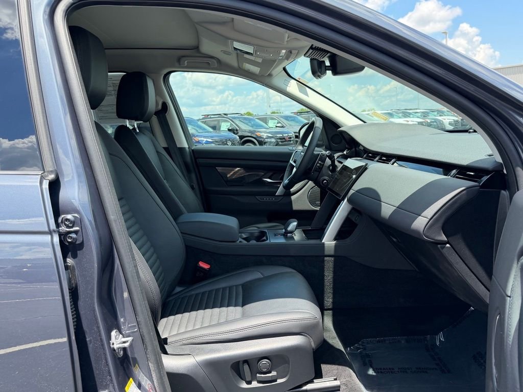 Used 2024 Gray Land Rover S image 24