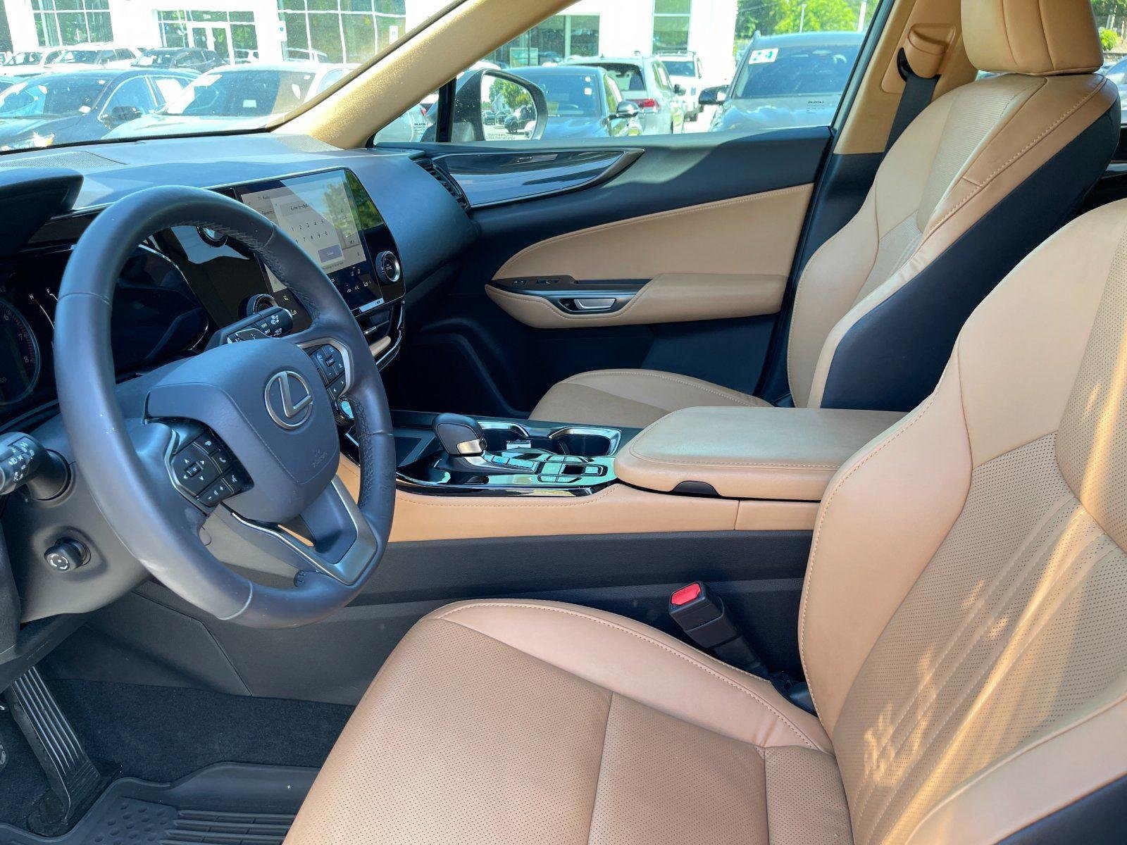 Used 2022 Atomic Silver Lexus NX 350 Premium image 15