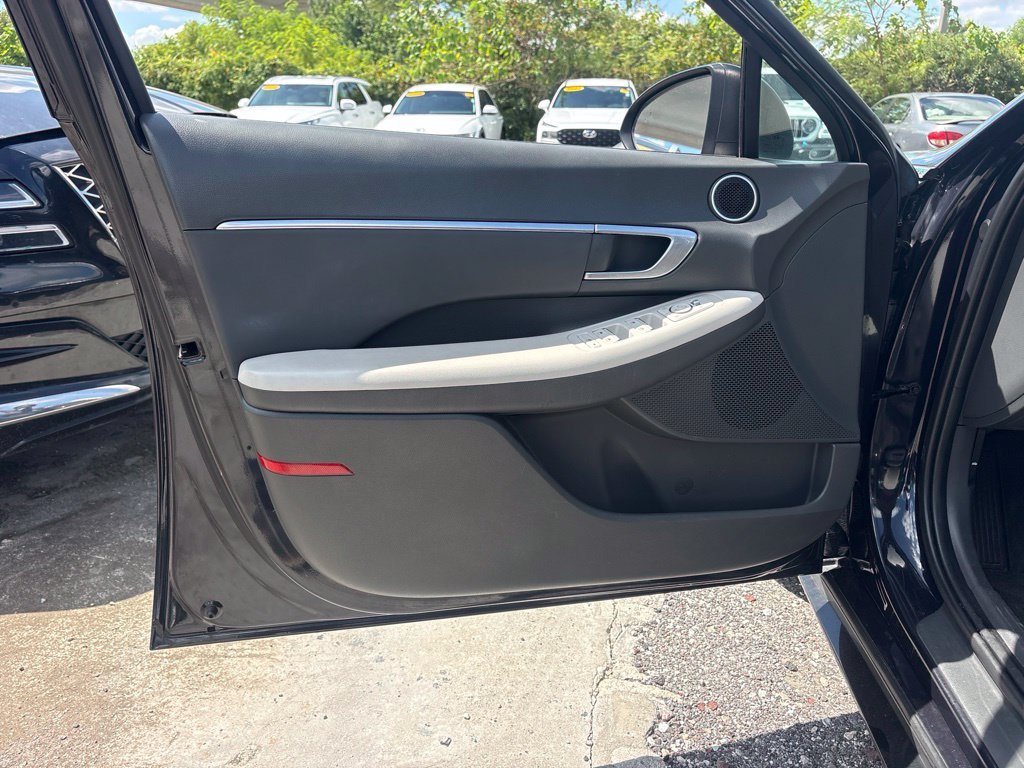 Used 2023 Blue Hyundai SEL image 7