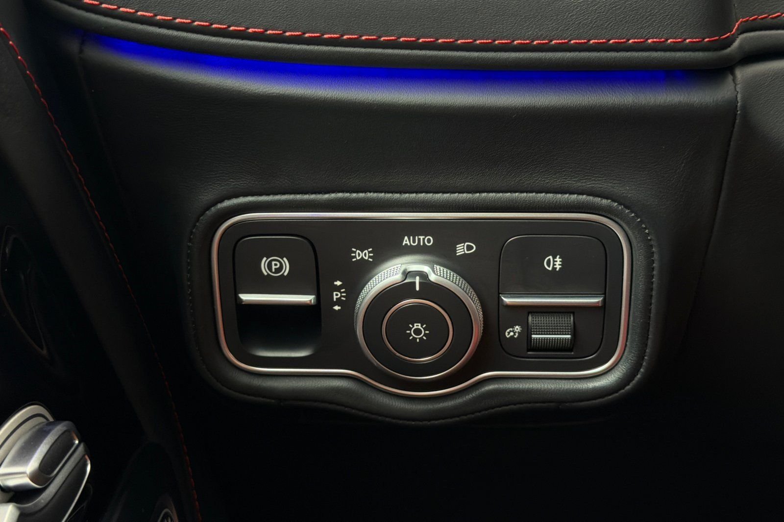 New 2026 MANUFAKTUR Arabian Grey Non- Metallic Mercedes-Benz G 63 AMG® image 31