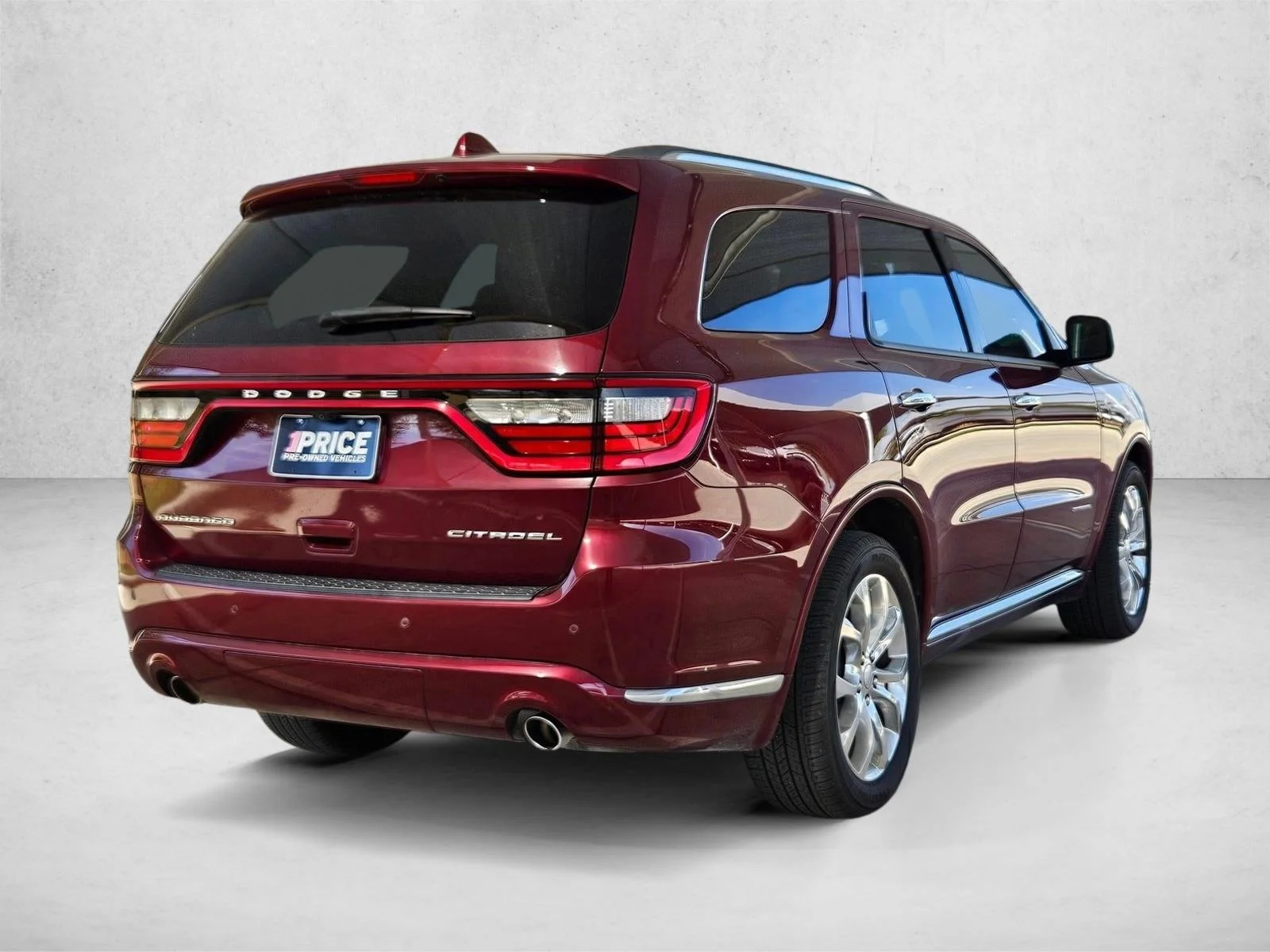 Used 2018 Octane Red Pearlcoat Dodge Citadel image 5