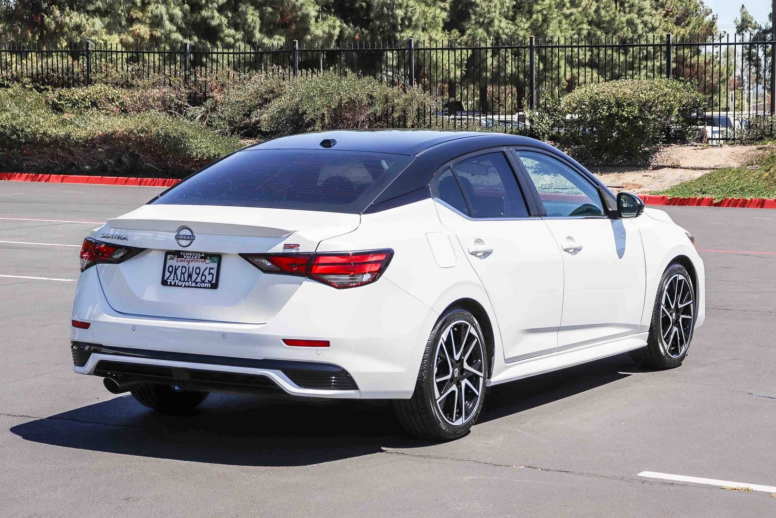 Used 2024 White Nissan SR image 7