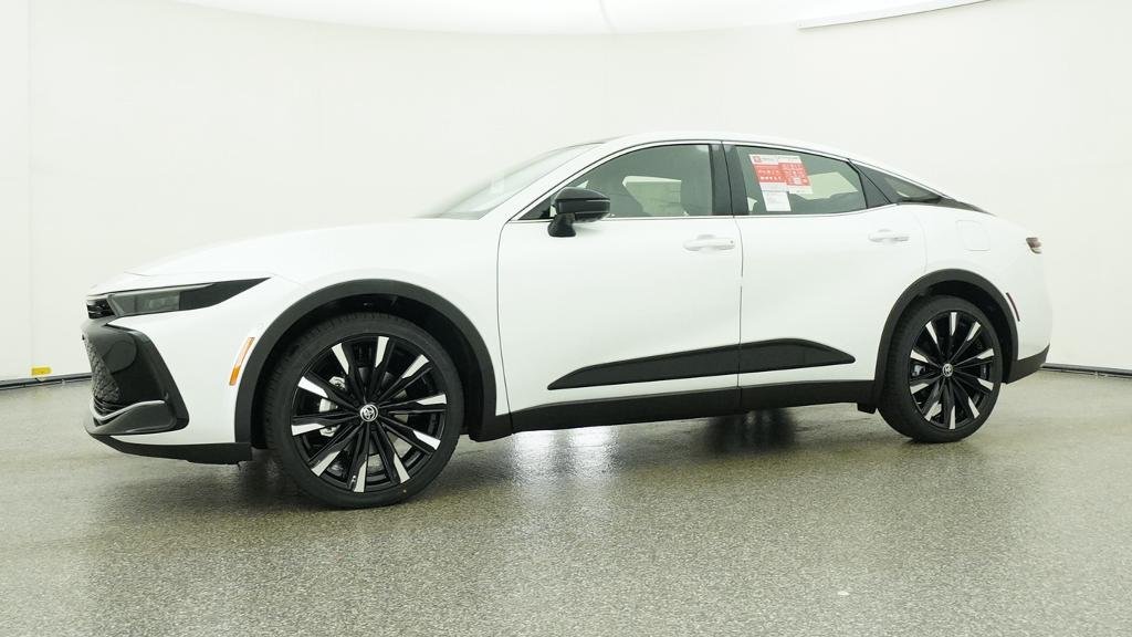 New 2026 Oxygen White Toyota Platinum image 5