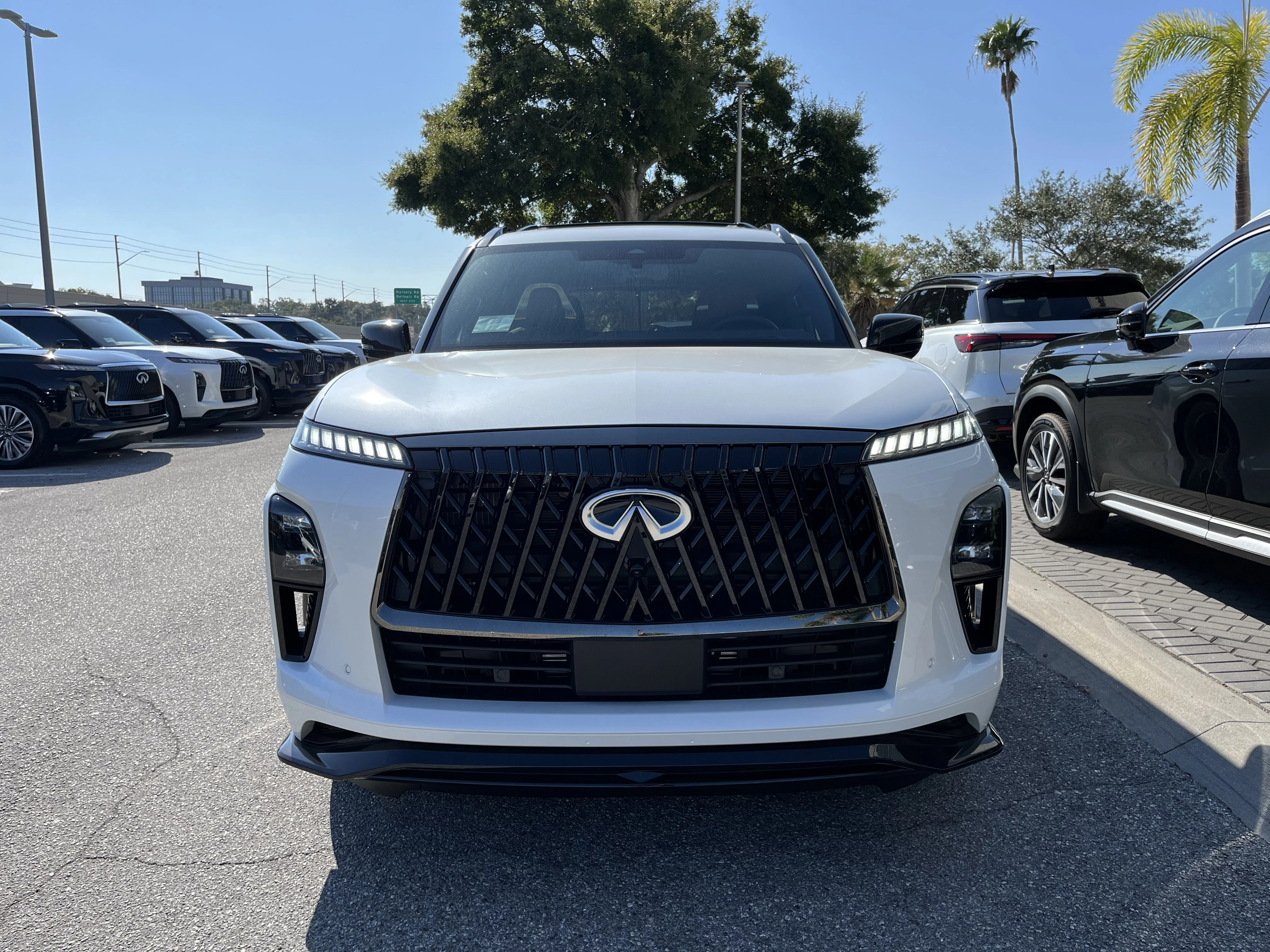 2026 INFINITI QX80 Sport - Photo 9