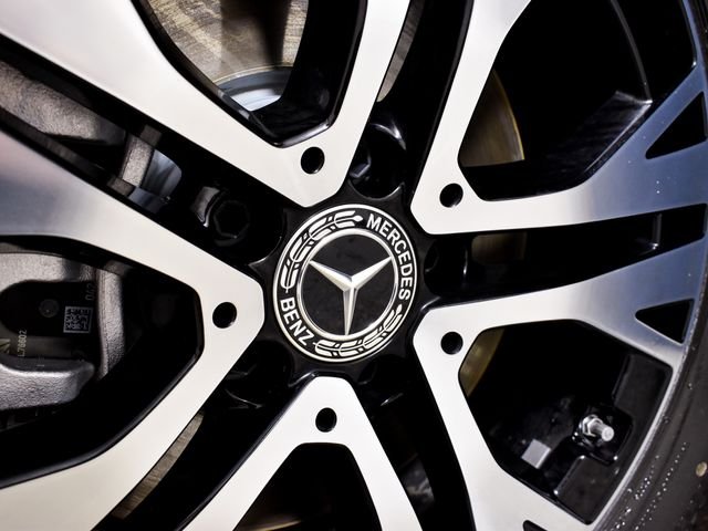 Certified Used 2025 Black Mercedes-Benz GLA 250 image 18
