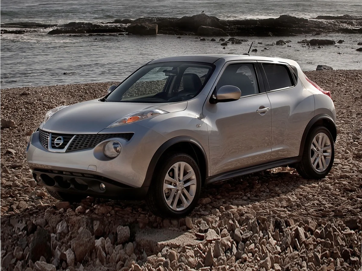Used 2013 Pearl White Nissan S image 1