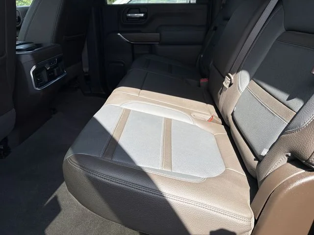Used 2020 White GMC Denali image 6