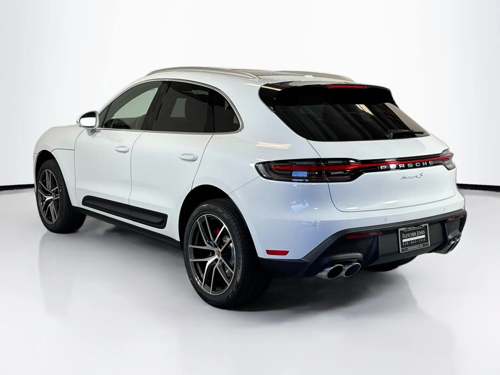 New 2026 Carrara White Metallic Porsche S image 3