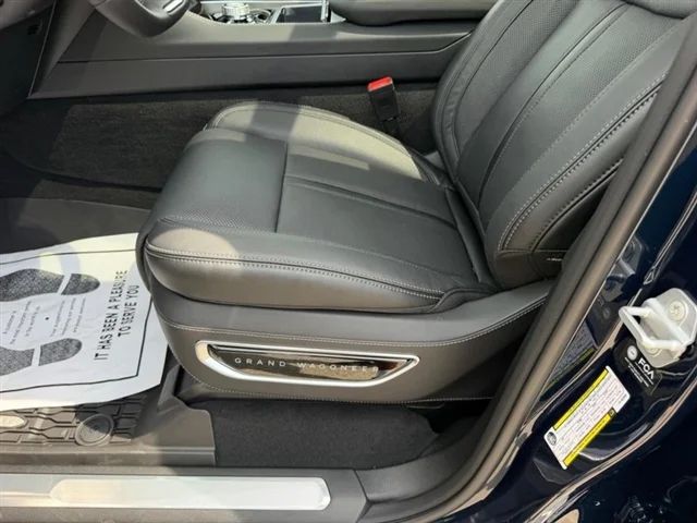 New 2026 Fathom Blue Pearl-Coat Exterior Paint (Late Availability) Jeep Summit Obsidian image 24