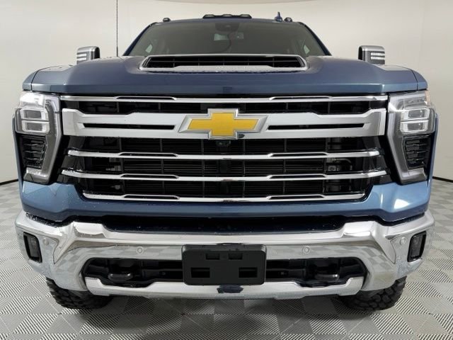 Used 2024 Lakeshore Blue Metallic Chevrolet LTZ image 3