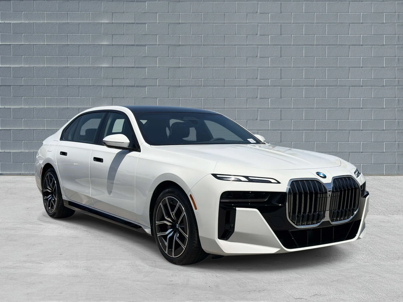 2026 BMW 7 Series 740i Sedan's photo