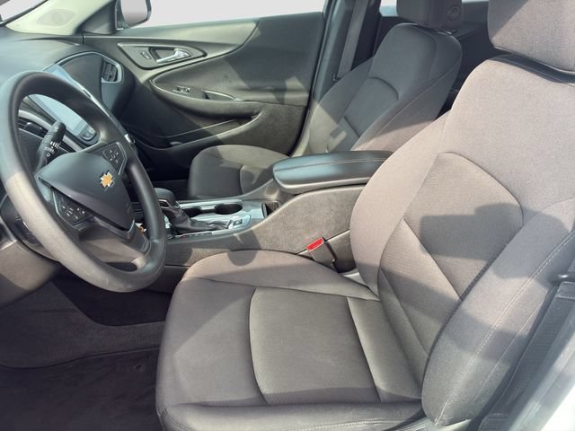Used 2024 Summit White Chevrolet 1LT image 12