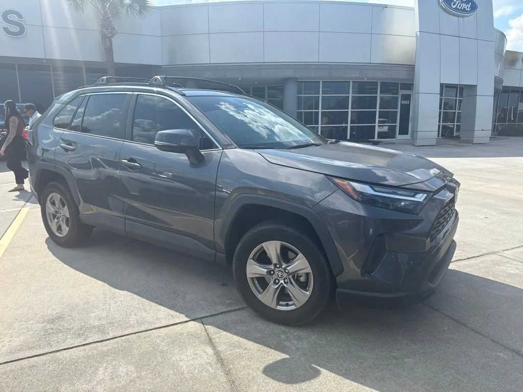 Used 2022 Magnetic Gray Metallic Toyota XLE image 1