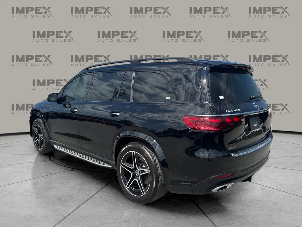 Used 2025  Mercedes-Benz GLS 450 image 3
