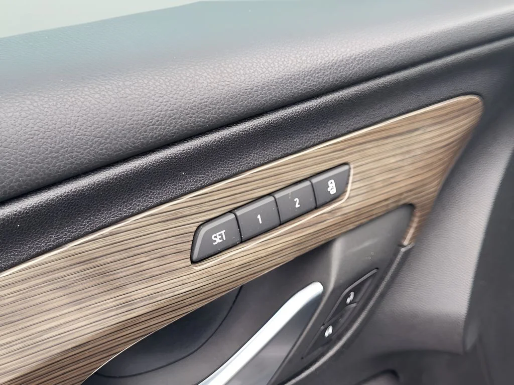 Used 2022 Hunter Metallic GMC Denali image 20