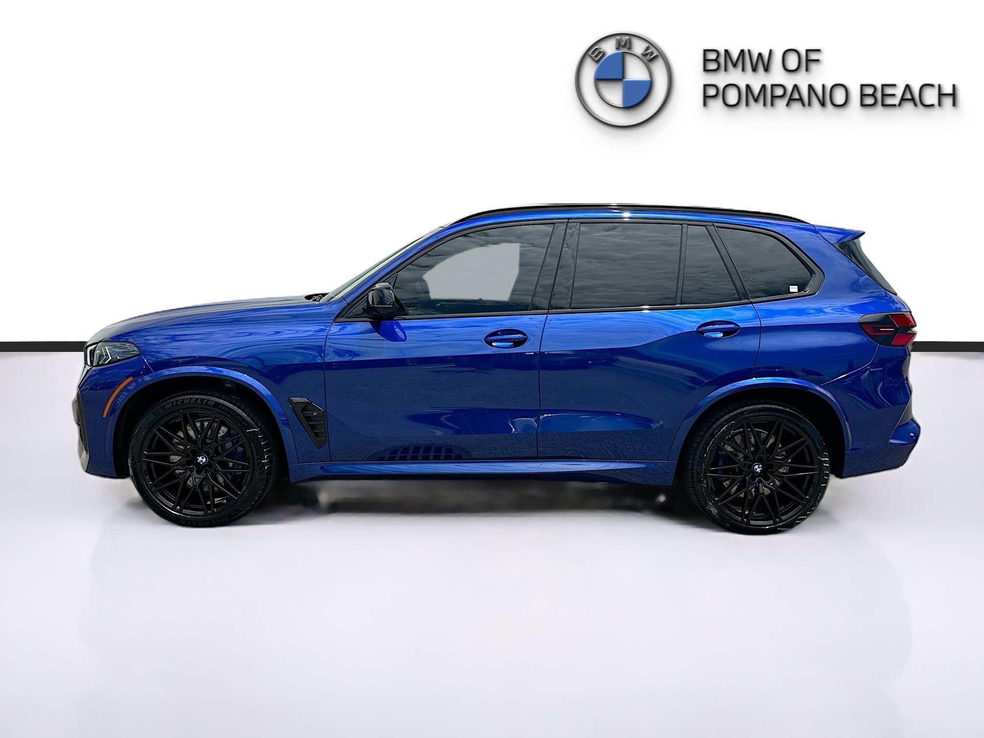 Used 2024 Marina Bay Blue Metallic BMW Competition image 4